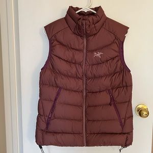 Arc'teryx Women's Cerium LT Vest 
Size M